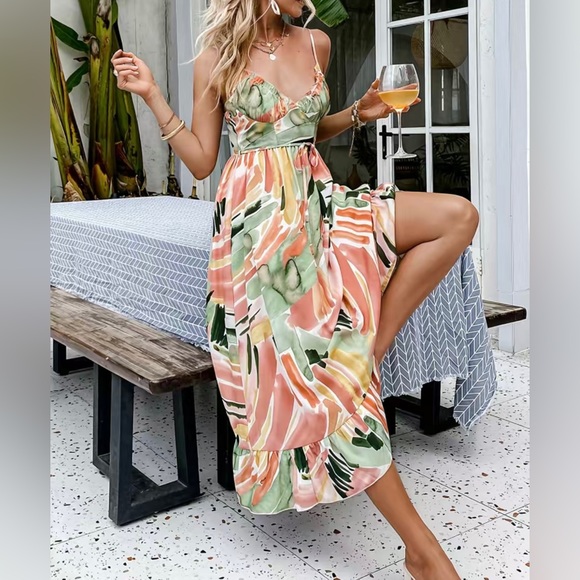 NEW Watercolor Spaghetti Strap Summer Midi Dress Sz M Chic Feminine Date Night - Picture 12 of 12